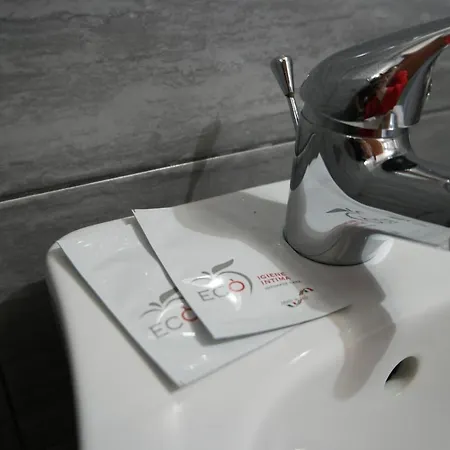 Jonio לינה וארוחת בוקר 3*